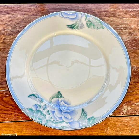 ▪️NWT▪️VTG▪️LENOX▪️2 Piece 10.75" BRENTWOOD Floral Ivory Platinum Trim China - Picture 2 of 5